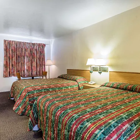 Rodeway Inn Magic Mountain Area Castaic Exterior photo
