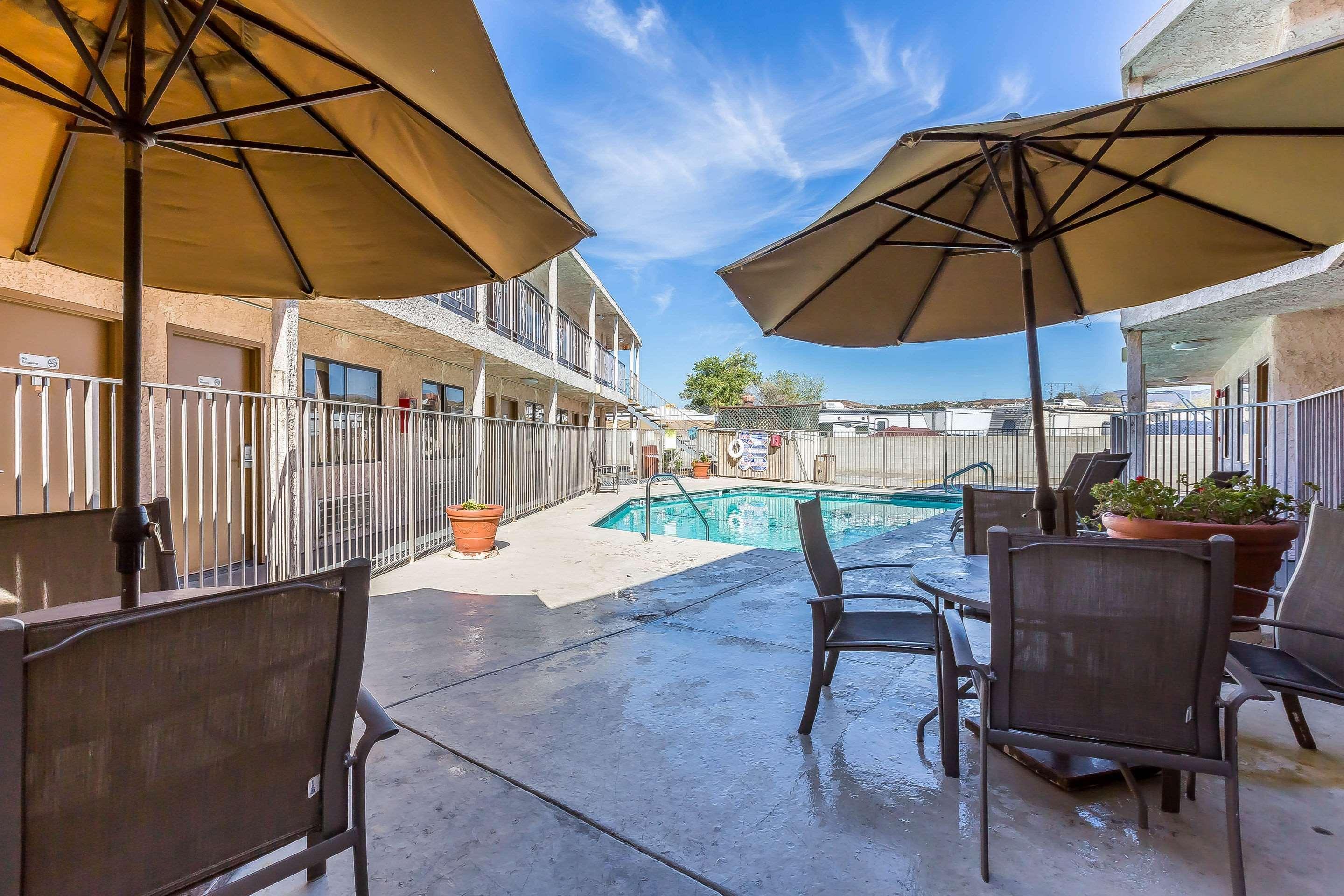 Rodeway Magic Mountain Area Castaic