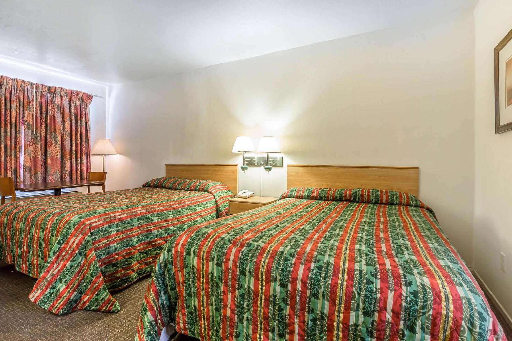 Inn Rodeway Magic Mountain Area Castaic